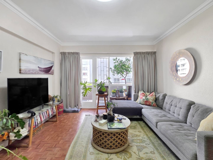 2 Bedroom Property for Sale in Sea Point Western Cape